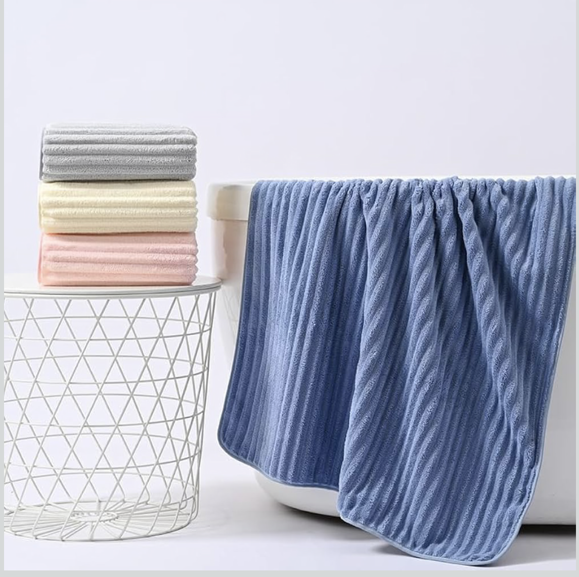28X56 Inches Premium Bath Towel, Durable Microfiber Coral Velvet Highly Absorbent Towels - Multipurpose Use as Bathroom, Shower, Sports, Yoga Towel (Blue）