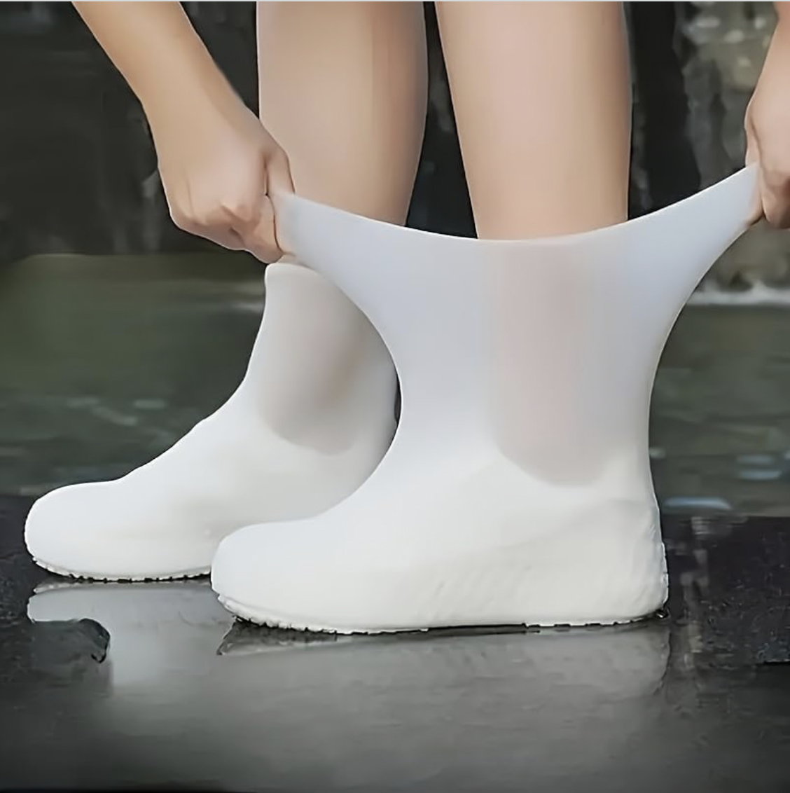Silicone Shoe Covers - Waterproof and rainproof, reusable and non-slip, durable, stretchy and easy to clean