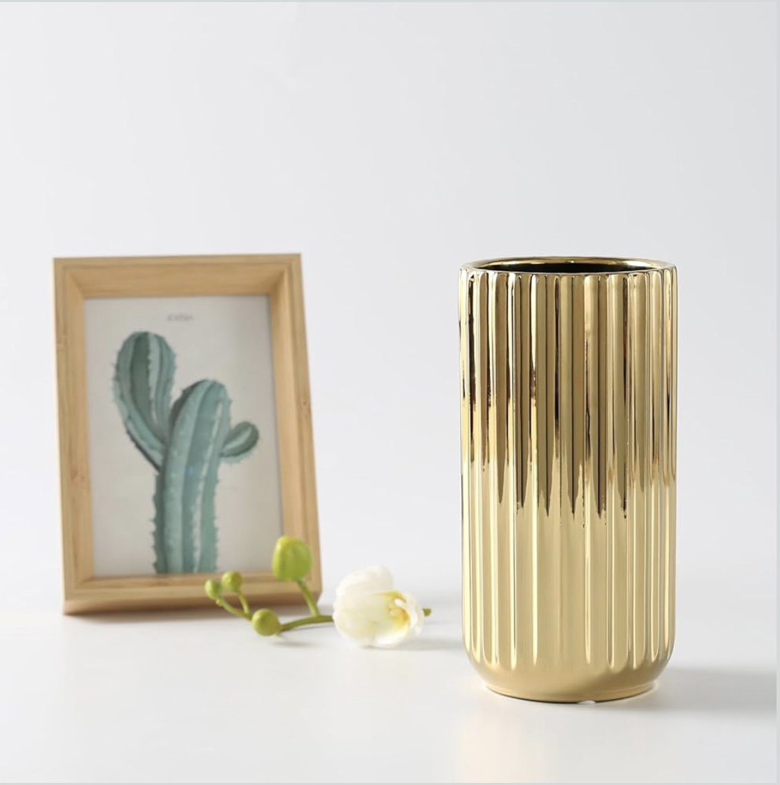 Ceramic Flower Vase, Vecolla Gold Flower Pot Small Aesthetic Ceramic Vase Decor for Artificial Flower Decor for Home Office Wedding Living Room Dining Table(Gold, M)