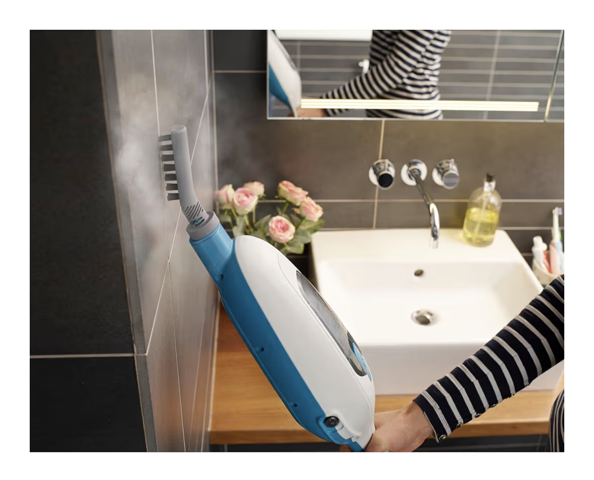 Black & Decker 5-in-1 Steam Mop with Superheated Steam with 5 Accessories Swivel Head 1300 W 380 ml White FSMH13E5-B5